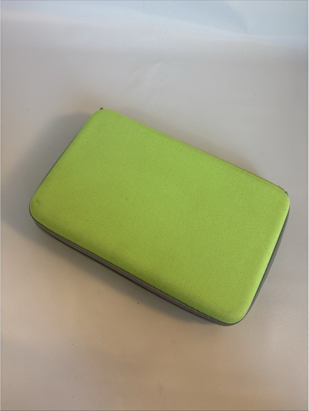 CRICUT Die Cut 7 Piece Crafting Tool Kit in Storage Carrying Case - Picture 6 of 6
